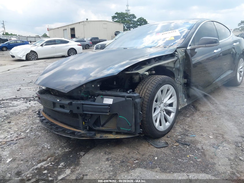 TESLA MODEL S 2018 VIN 5YJSA1E24JF261365