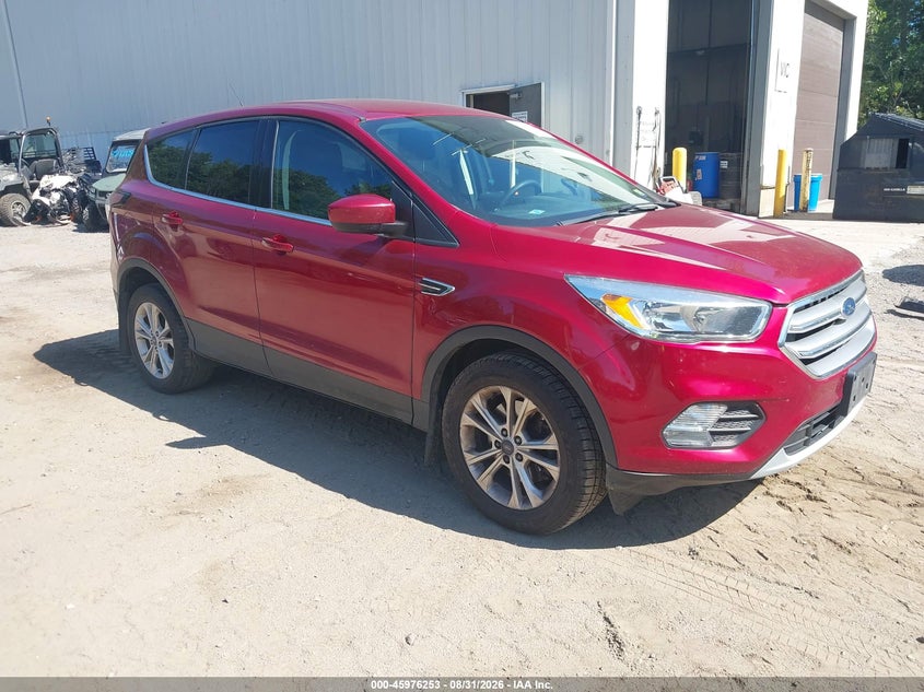 Vin: 1fmcu9gd5hud80628, lot: 46475493, ford escape se 2017 img_1