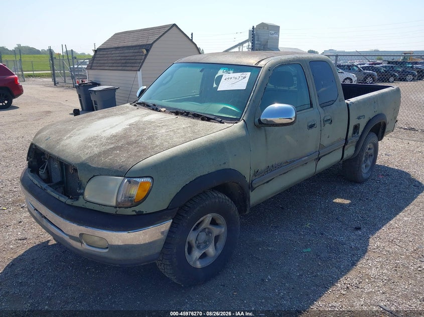 2000 TOYOTA TUNDRA auction photo 2