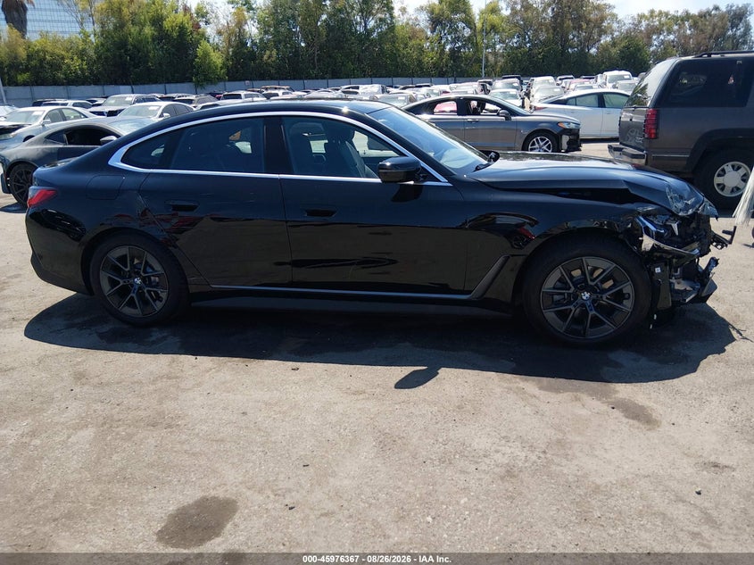 BMW I4 GRAN COUPE - zdjęcie 14