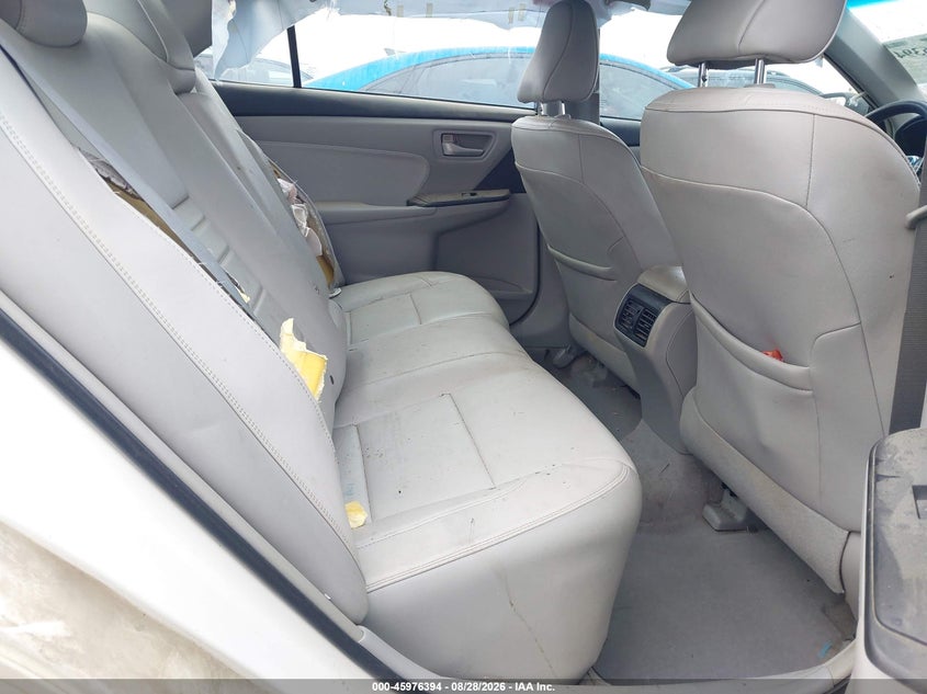 TOYOTA CAMRY - zdjęcie 8