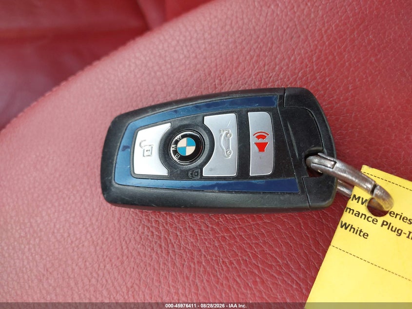 BMW 330E - zdjęcie 11