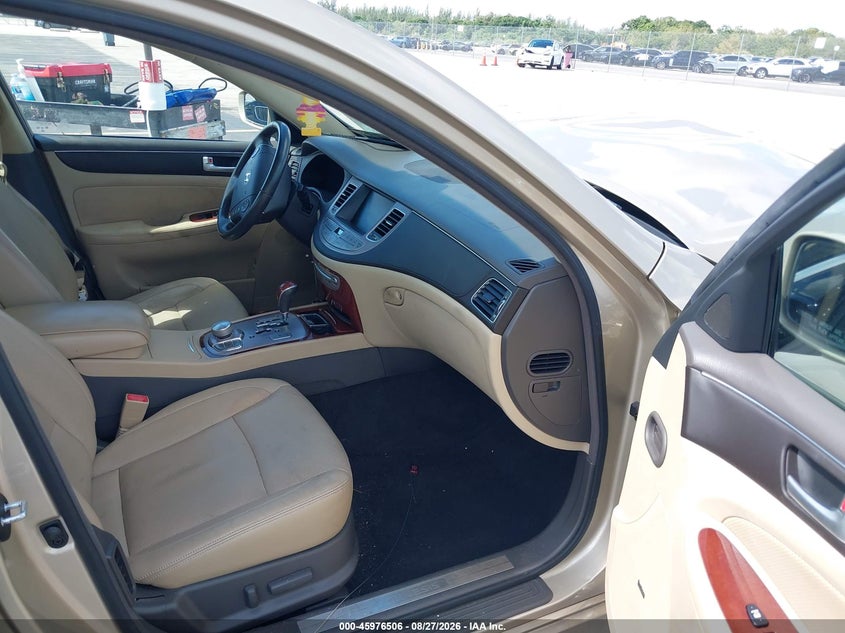 2012 HYUNDAI GENESIS auction photo 5
