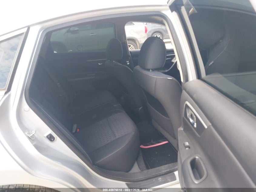 2017 NISSAN ALTIMA auction photo 8