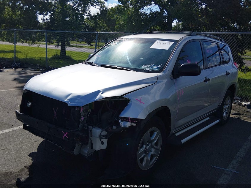 2010 Toyota RAV 4, Front End, IAAI, VIN JTMZF4DV5AD028826 — photo 2