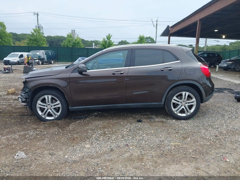 MERCEDES-BENZ GLA 250 - zdjęcie 15