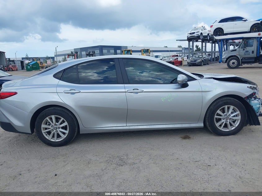 TOYOTA CAMRY - zdjęcie 14