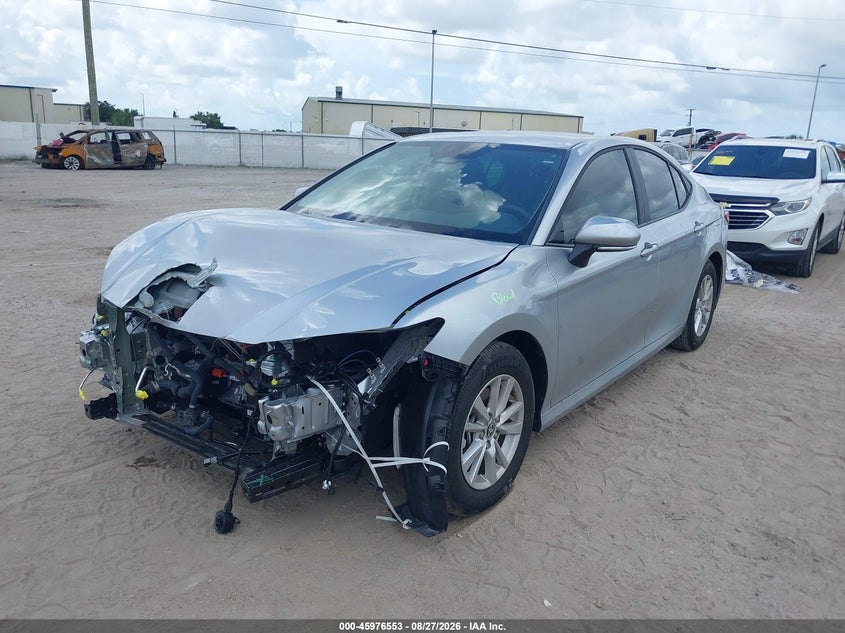 TOYOTA CAMRY - zdjęcie 2