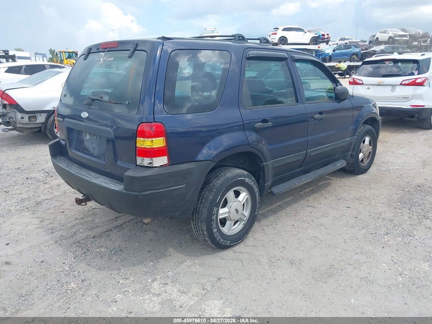 2004 FORD ESCAPE auction photo 4