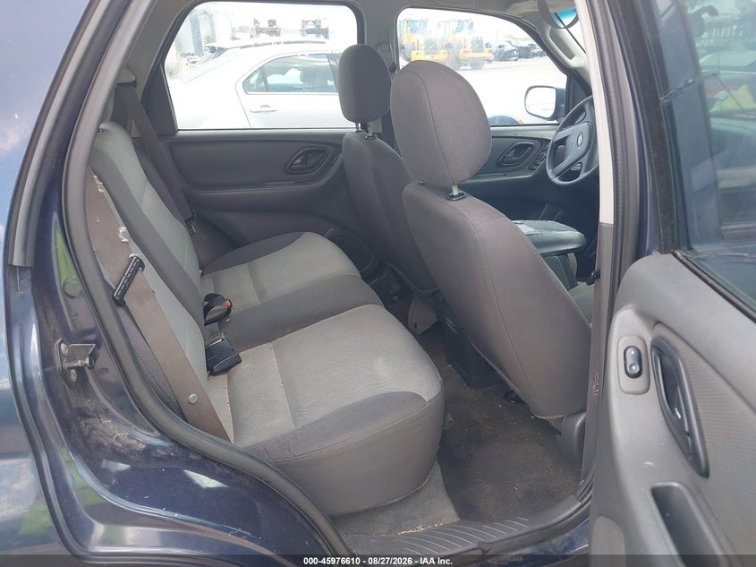 2004 FORD ESCAPE auction photo 8