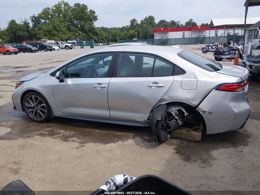 TOYOTA COROLLA - zdjęcie 15
