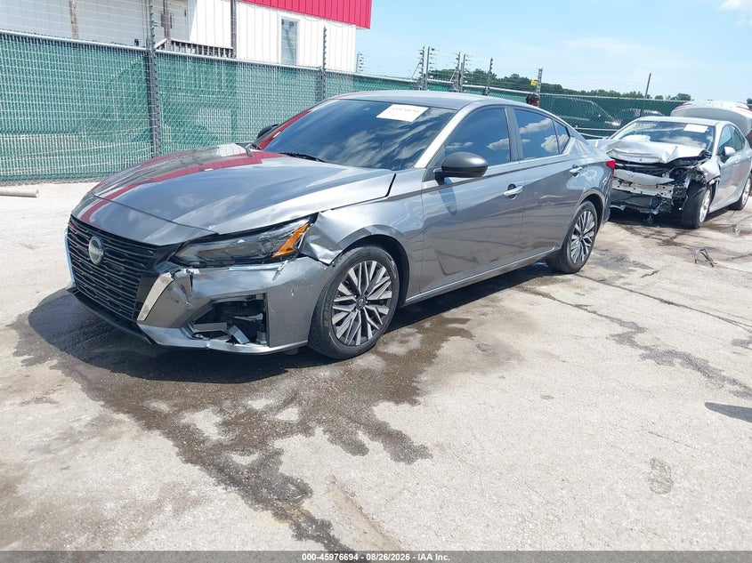 2024 Nissan Altima, Front End, IAAI, VIN 1N4BL4DV8RN365044 — photo 2