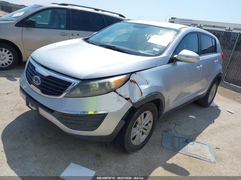 2011 Kia Sportage, Normal Wear & Tear, IAAI, VIN KNDPB3A22B7074413 — photo 2