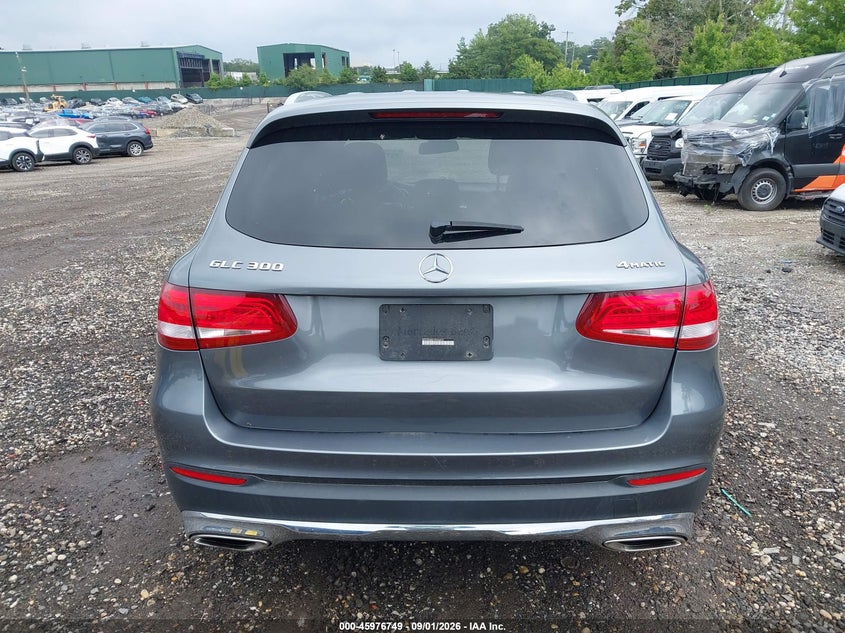 MERCEDES-BENZ GLC 300 - zdjęcie 16