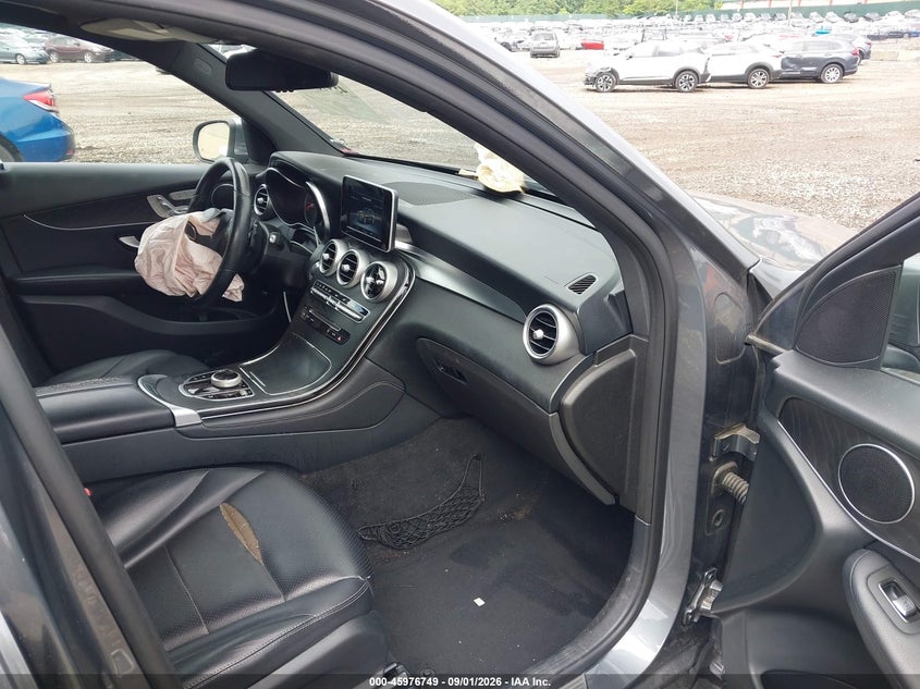 MERCEDES-BENZ GLC 300 - zdjęcie 5