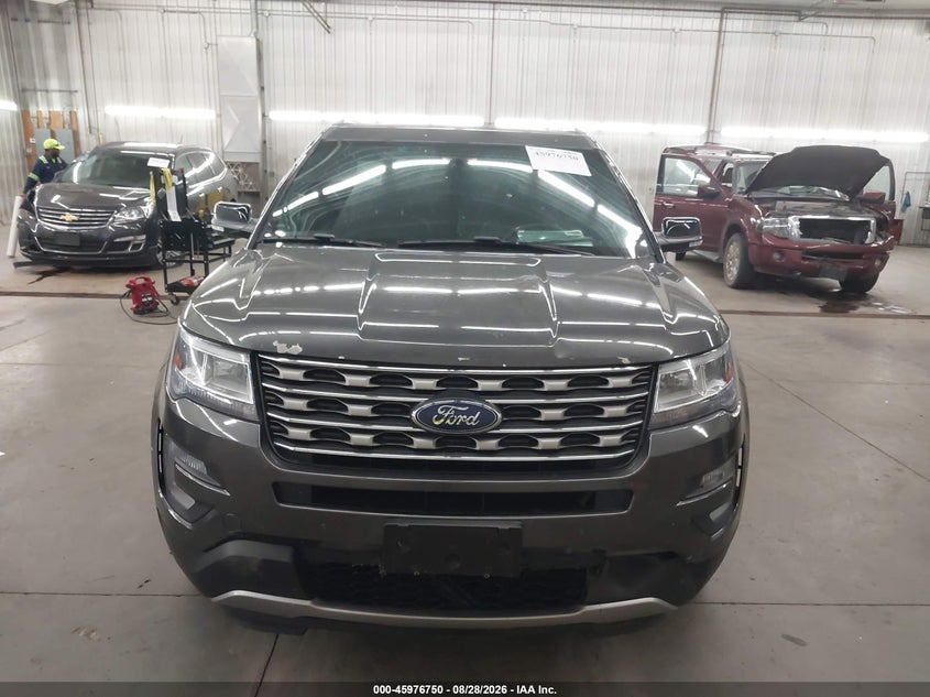2017 FORD EXPLORER XLT · Фото 13