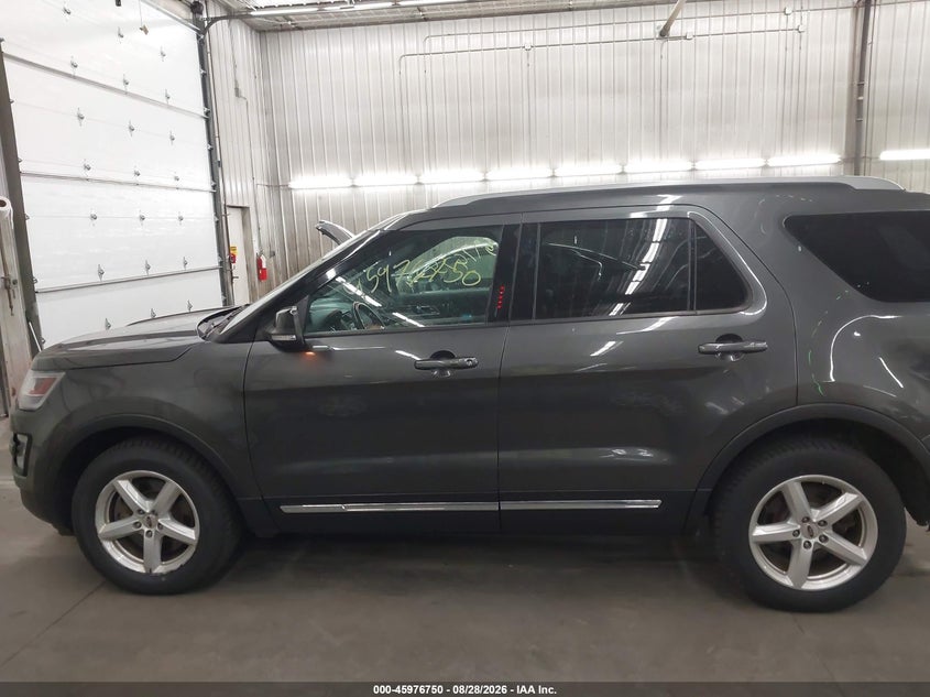 2017 FORD EXPLORER XLT · Фото 15