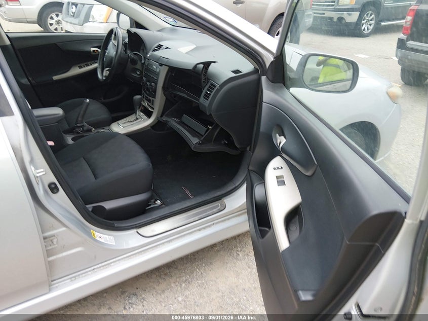 2010 TOYOTA COROLLA auction photo 5