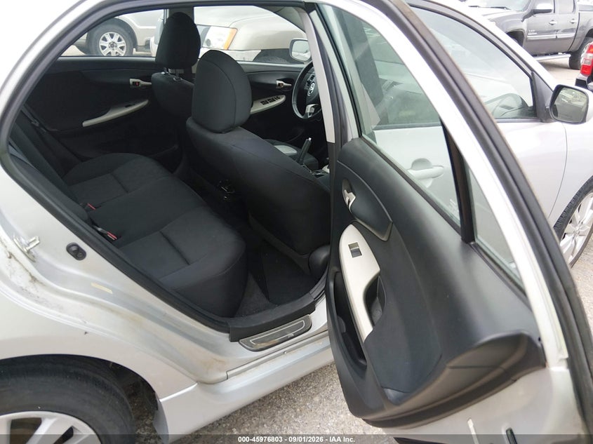 2010 TOYOTA COROLLA auction photo 8