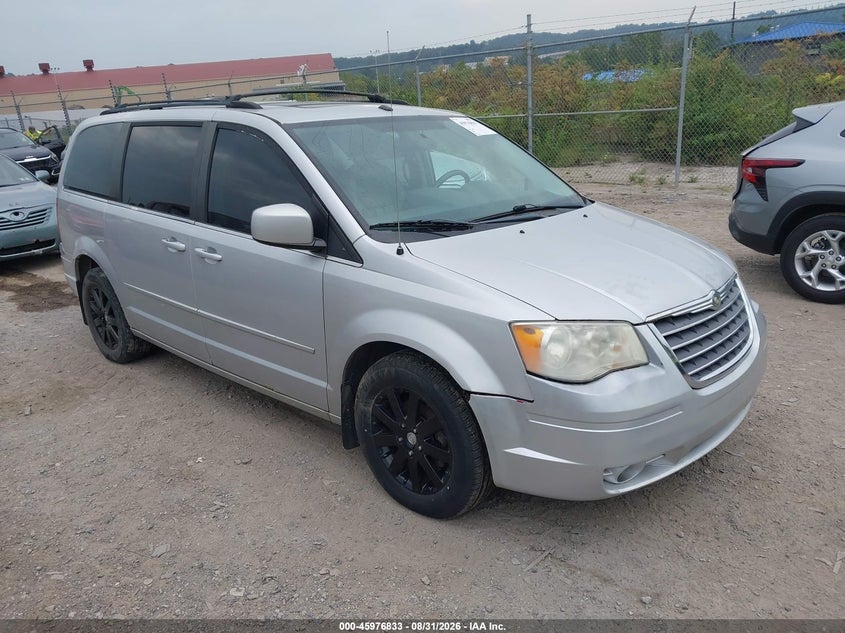 2008 CHRYSLER TOWN & COUNTRY auction photo 1