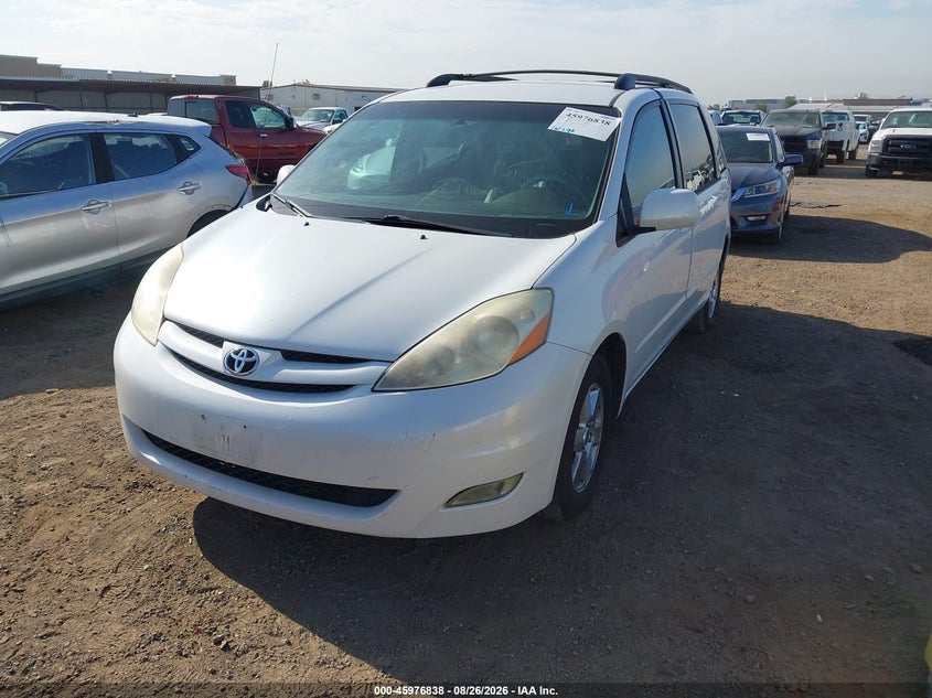 2009 TOYOTA SIENNA auction photo 6