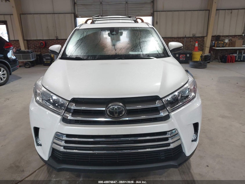 TOYOTA HIGHLANDER - zdjęcie 13