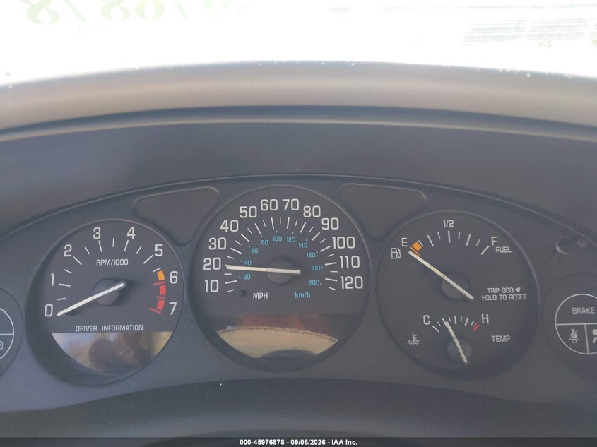 BUICK REGAL 2000 VIN 2G4WF5518Y1242831