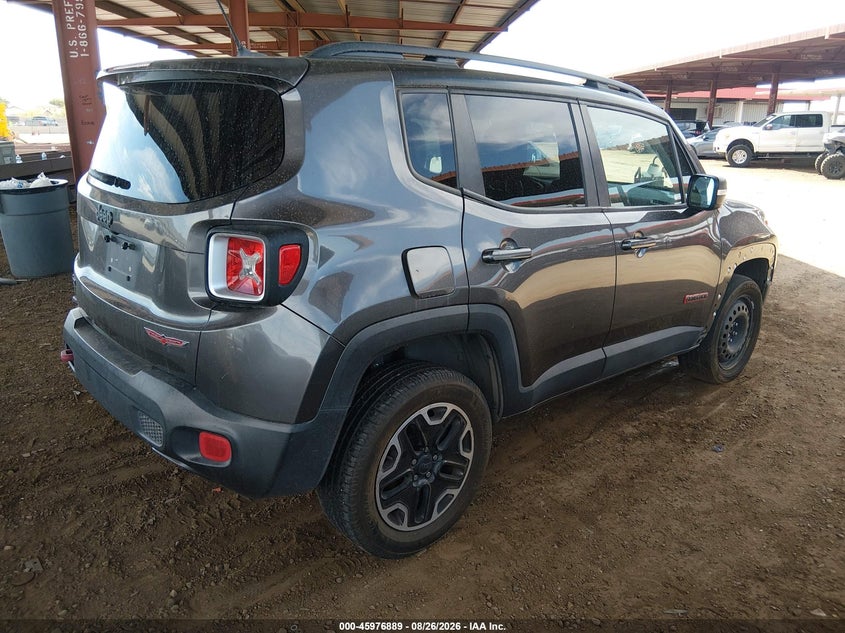 2016 JEEP RENEGADE auction photo 4