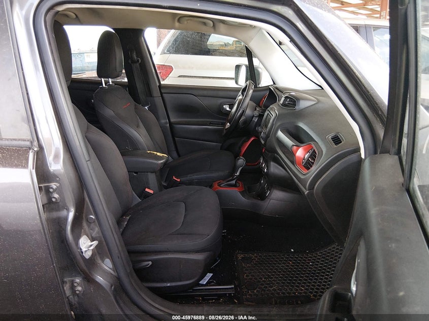 2016 JEEP RENEGADE auction photo 5