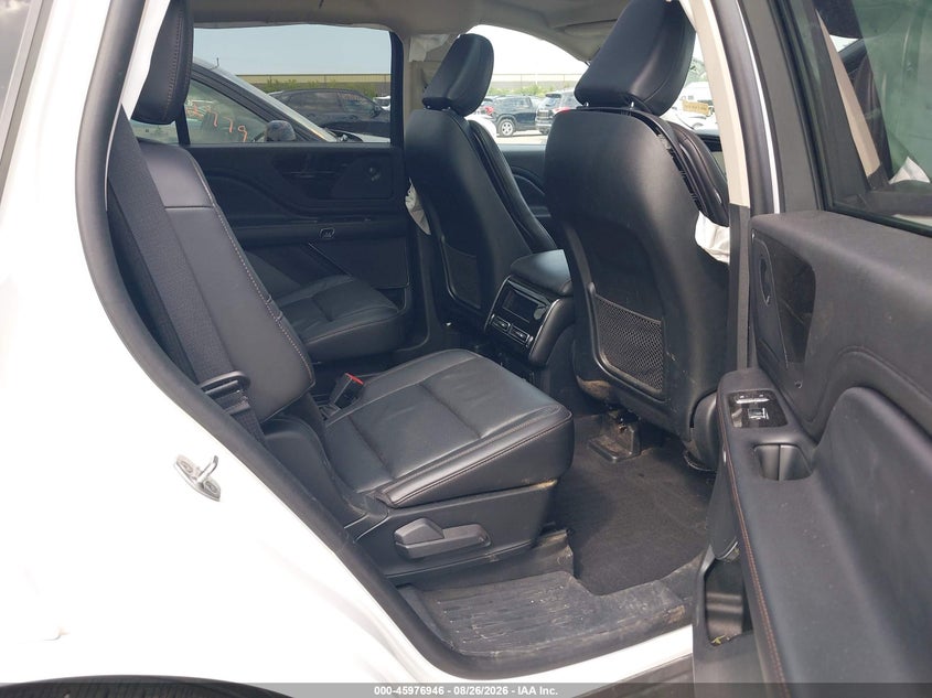 2023 LINCOLN AVIATOR auction photo 8