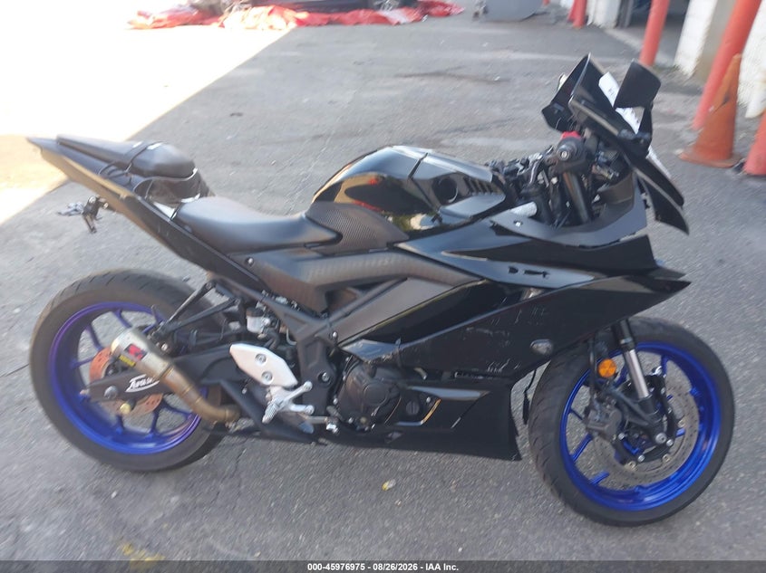 2021 YAMAHA YZFR3 auction photo 8