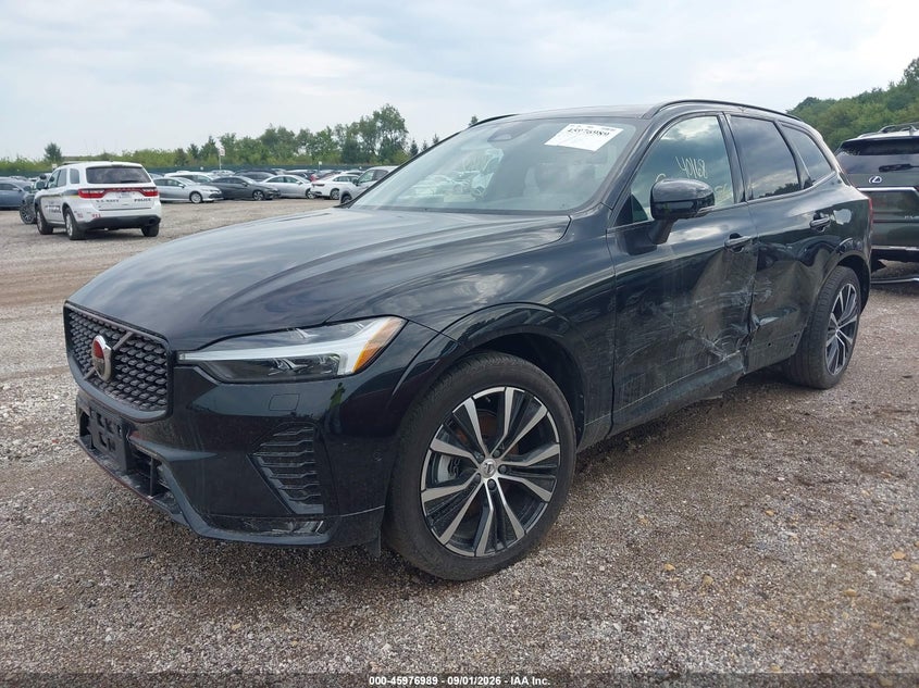 2024 Volvo XC60, Left Side, IAAI, VIN YV4L12RL0R1891186 — photo 2