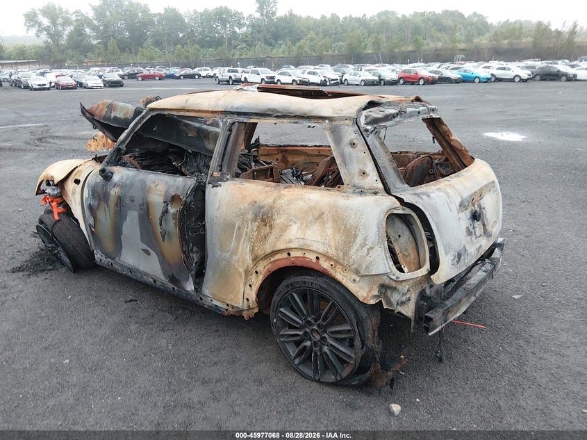 Vin: wmw13dj09p2t48179, lot: 46476308, mini se hardtop cooper 20233