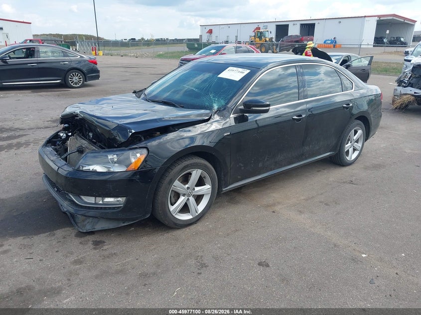 2015 Volkswagen Passat, Front End, IAAI, VIN 1VWAS7A35FC116945 — photo 2