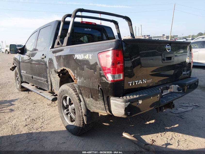 2013 NISSAN TITAN auction photo 3