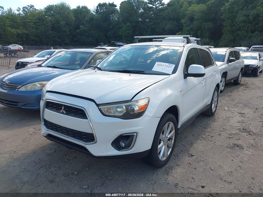 2014 Mitsubishi Outlander, Rear, IAAI, VIN 4A4AP3AU7EE029758 — photo 2