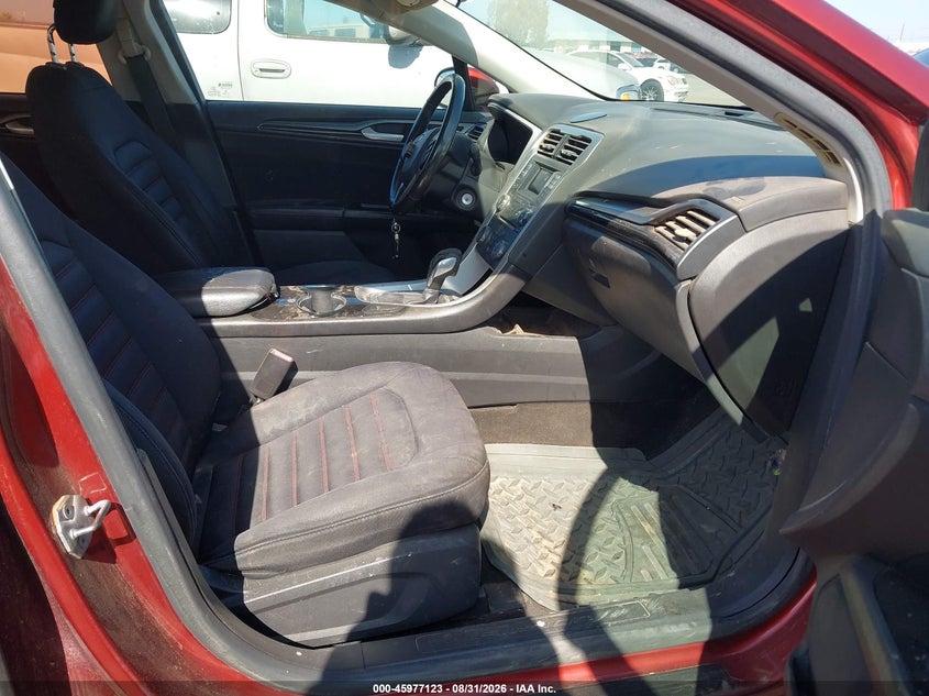 2014 FORD FUSION auction photo 5