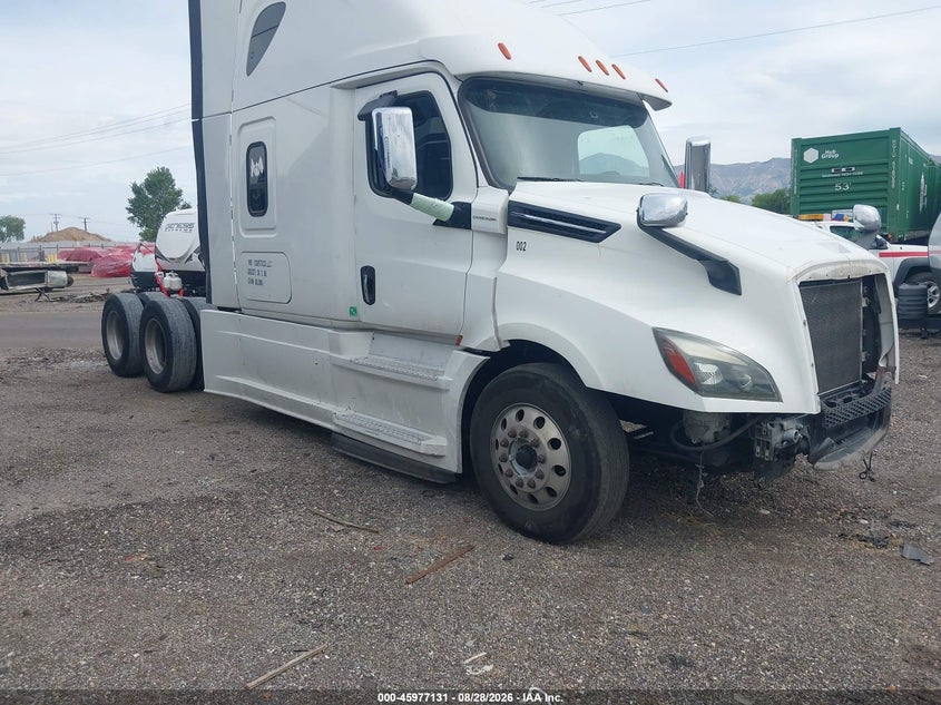 2020 FREIGHTLINER NEW CASCADIA 126 auction photo 1