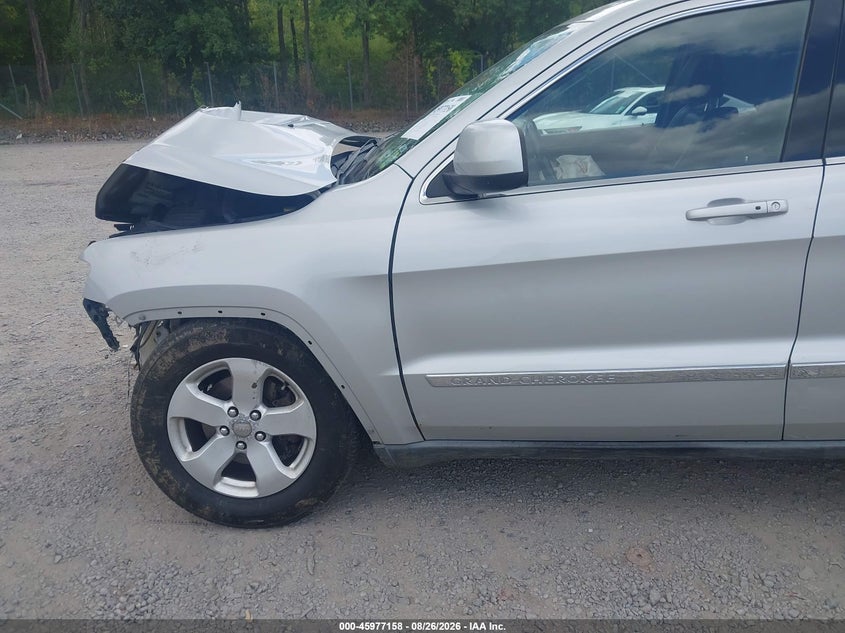 2011 JEEP GRAND CHEROKEE auction photo 6