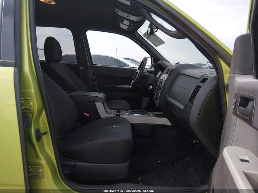 2012 FORD ESCAPE auction photo 5