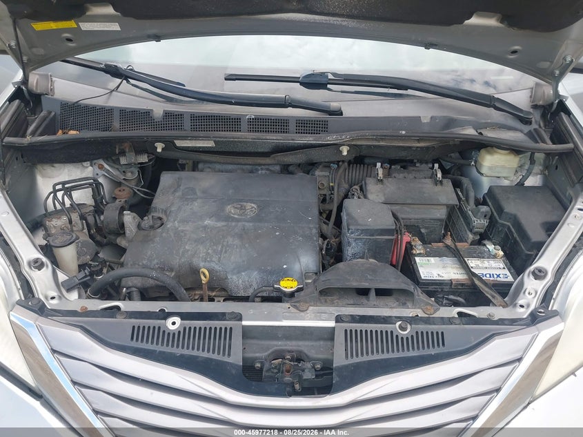 2016 TOYOTA SIENNA VAN 3.5L V-6 DOHC, VVT, REGULAR , 266HP