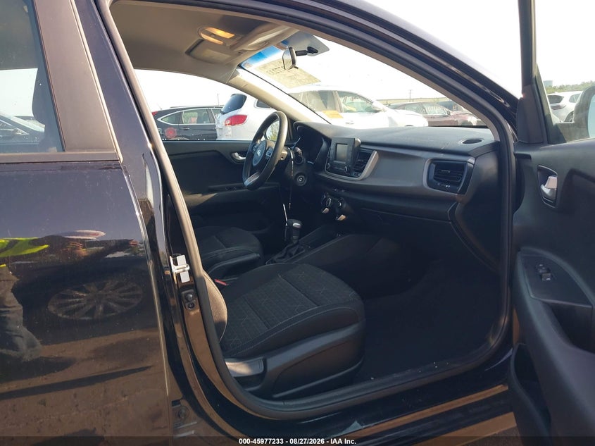 2018 KIA RIO auction photo 5