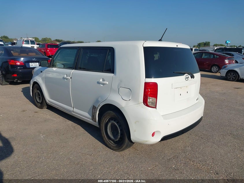 2013 SCION XB auction photo 3