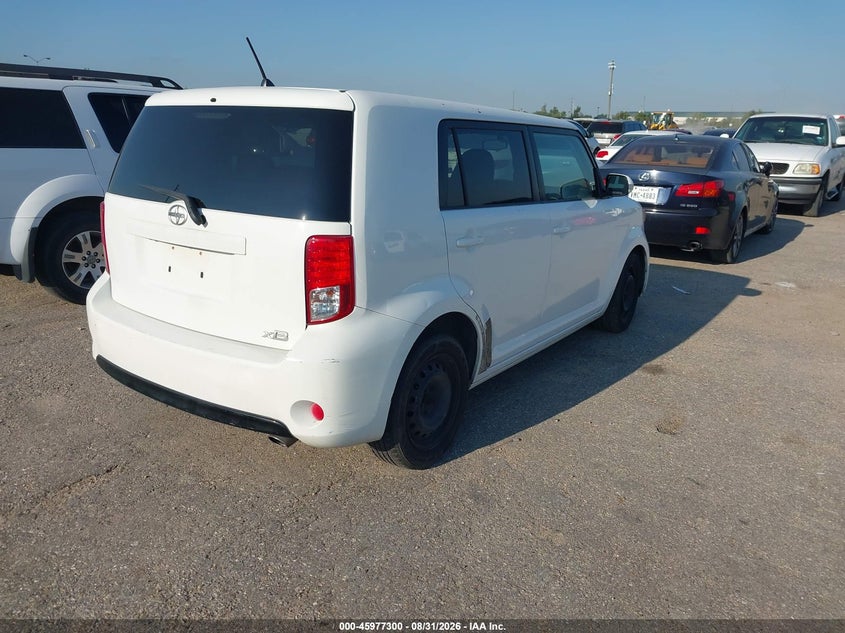 2013 SCION XB auction photo 4