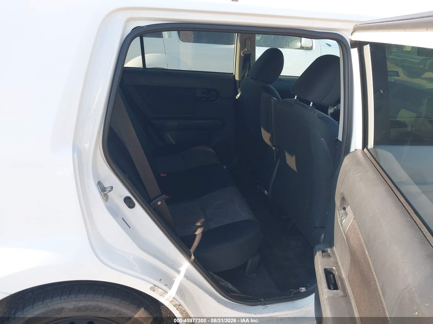 2013 SCION XB auction photo 8