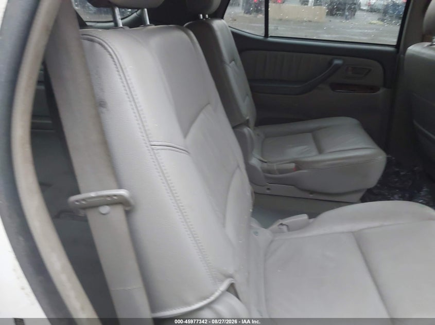2007 TOYOTA SEQUOIA auction photo 8