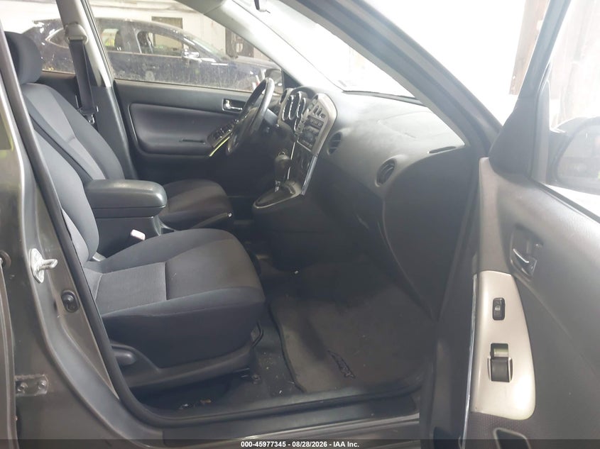 2004 TOYOTA COROLLA MATRIX auction photo 5