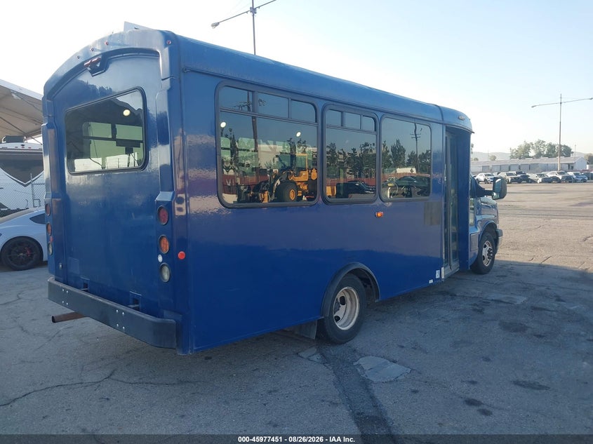 2018 CHEVROLET EXPRESS CUTAWAY 4500 auction photo 4