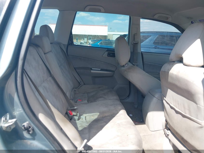 2010 SUBARU FORESTER auction photo 8