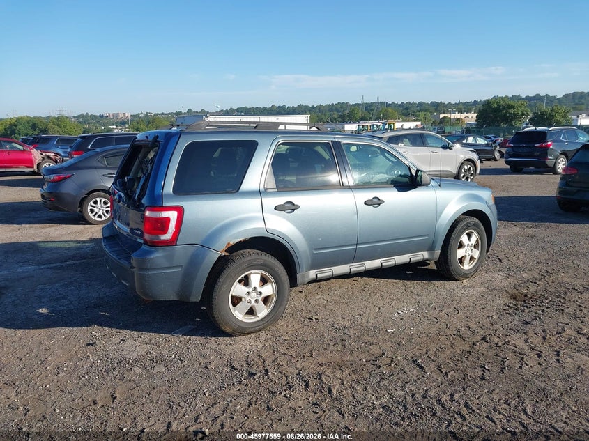2010 FORD ESCAPE auction photo 4